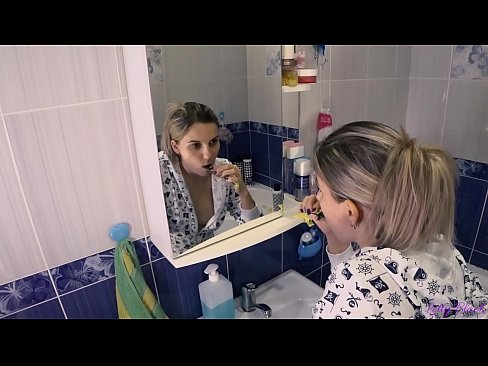 ❤️ Hack sa mladim u pidžami završava oralnu spermu u dupe - letty black ❤❌ Porno kod nas ❤